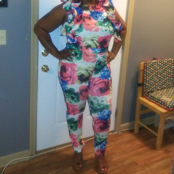 Jumpsuit - Picture 5 of 5